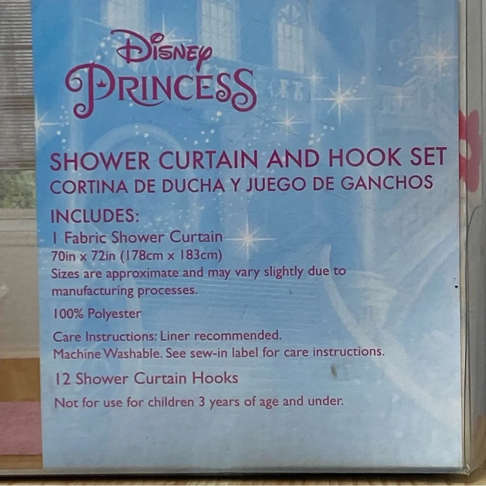 Disney Princess Pink Shower Curtain and Hook Set (New in package)